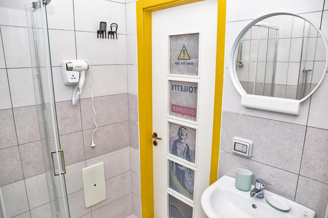 26 Urban Guest House Napels Buitenkant foto