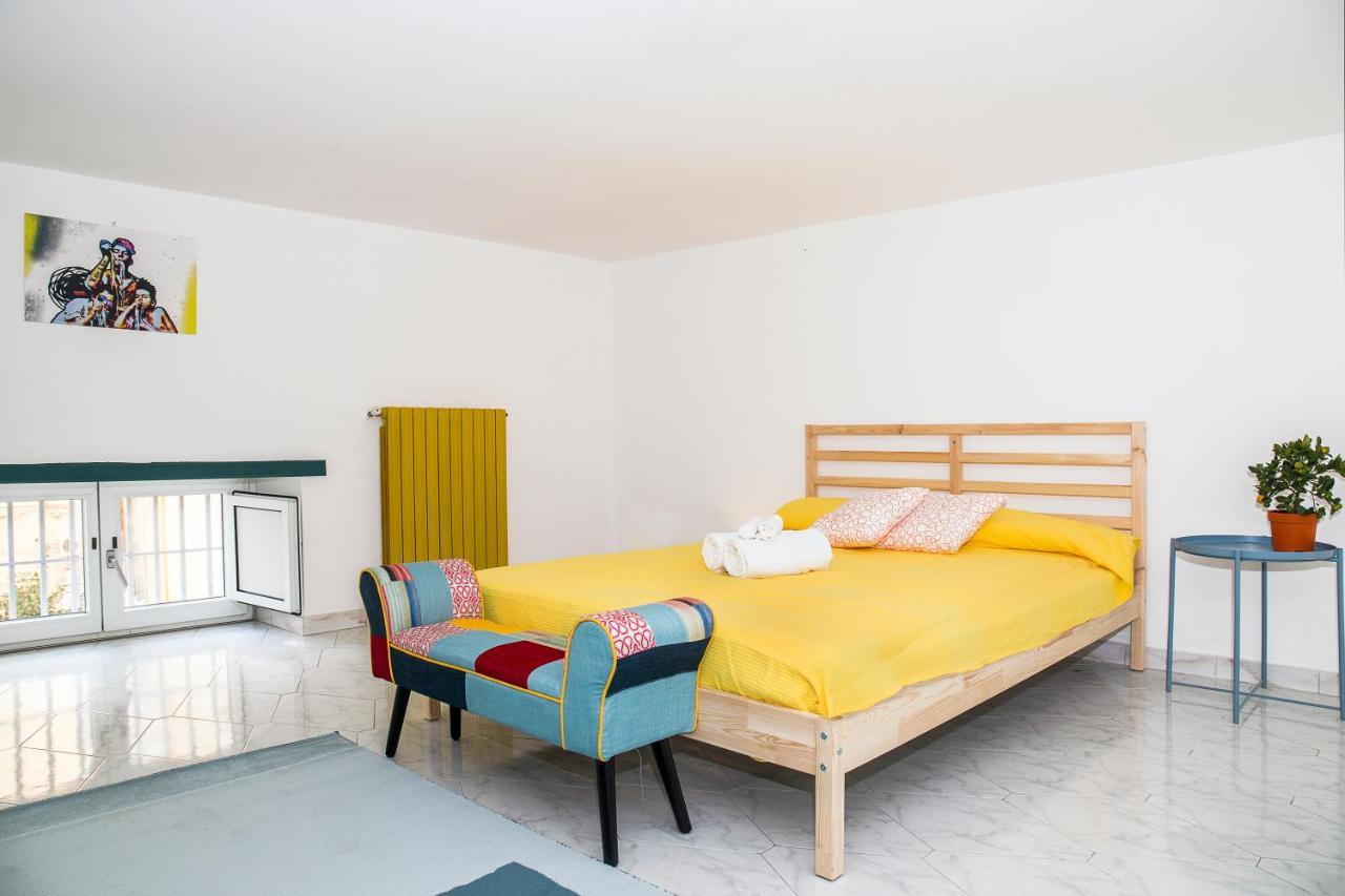 26 Urban Guest House Napels Buitenkant foto