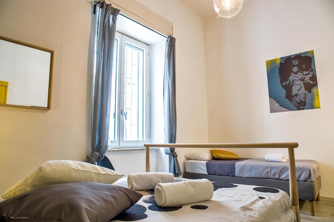 26 Urban Guest House Napels Buitenkant foto